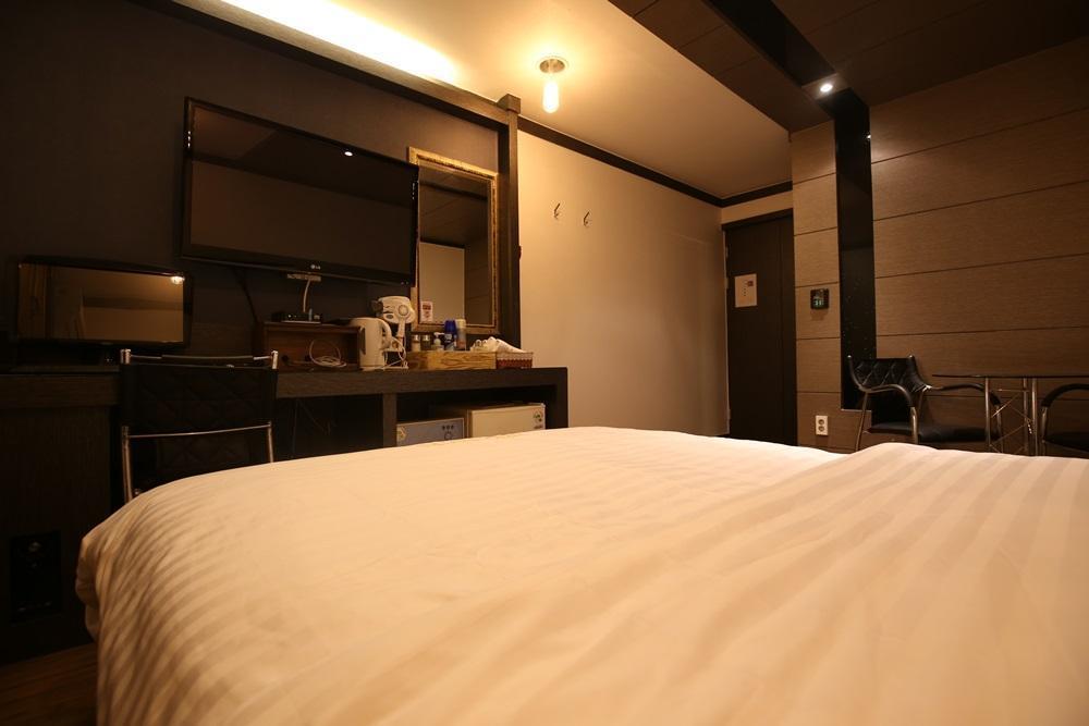 Hera Motel Daejeon Exterior foto