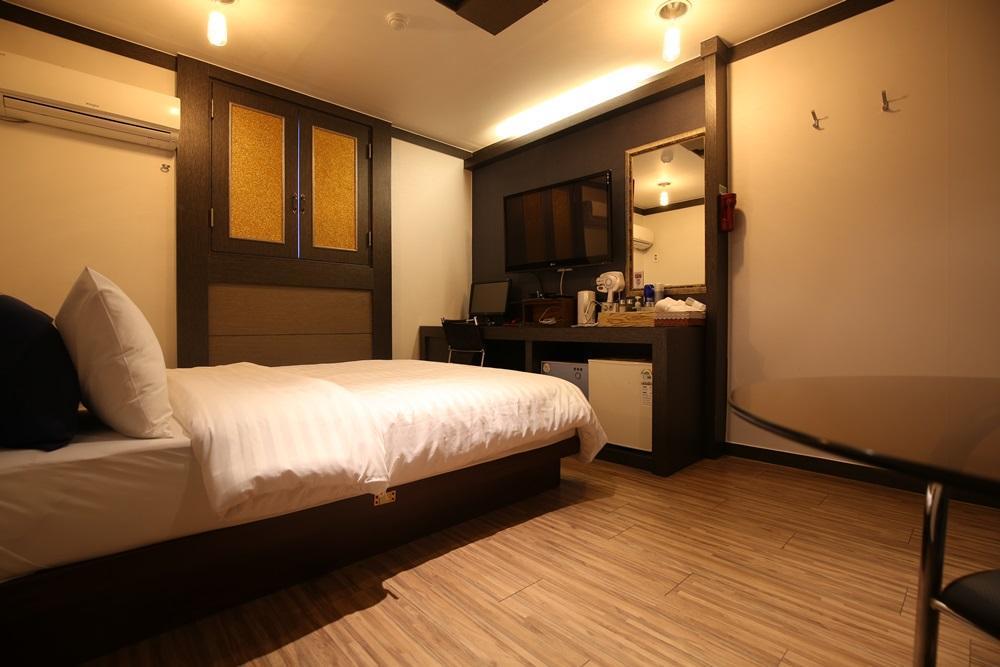 Hera Motel Daejeon Exterior foto